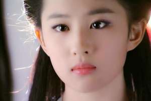 神雕腥传小龙女(神雕后传：小龙女被俘，郭芙改嫁杨过，为杨过生下一武林至尊儿子)