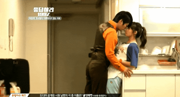 心脏暴击!徐仁国床上被脱衣、沙发强吻「传说中吻戏TOP 3」