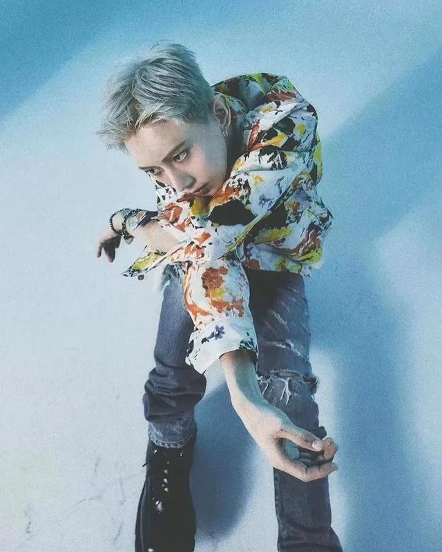 艺人张贤胜退队引发广泛关注，BEAST面临挑战