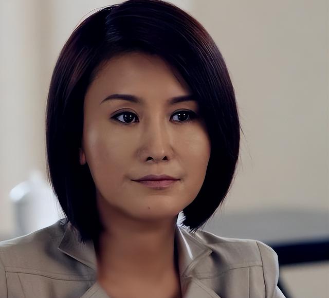 演员王茜：嫁大23岁导演徐庆东，丈夫劳累病逝，她的选择让人泪目