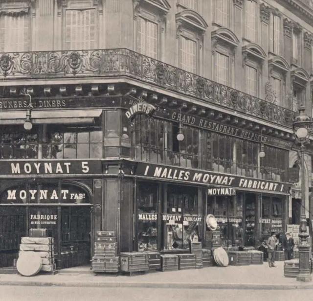 贵妇圈原来是这样的？没有一百多万的包都不配合影