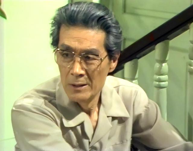 蓝天野：前半生是地下尖兵，后半生是戏剧演员，94岁获七一勋章