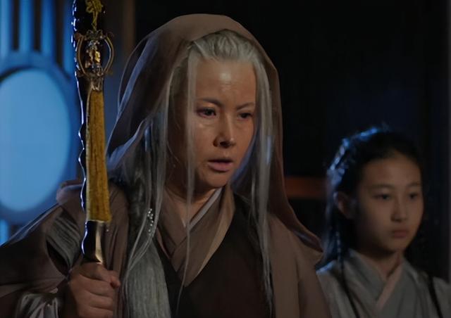 8版金花婆婆变脸黛绮丝，有人颜值惊艳，有人惨不忍睹