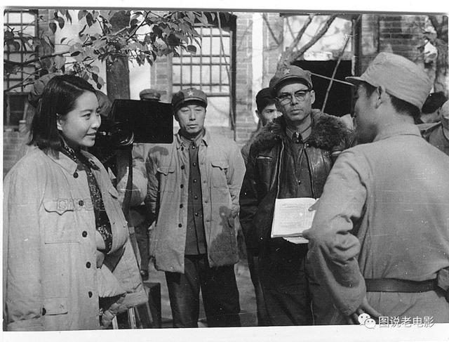 他是八一厂饰演美国人专业户，却是位传奇一生的革命军人、导演