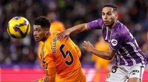 马利奥(巴拉多利德中场：马里奥没有故意撞贝林厄姆，裁判很难做决定)