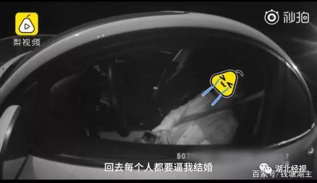 “我妈说我没结婚就是害了她！”26岁姑娘崩溃：不结婚就是错？