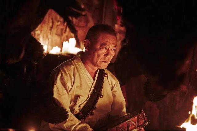 豆瓣7.2的《哭声》,又爽又懵逼的暴力美学