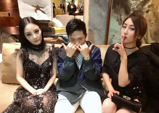 女星李小璐的出轨行为极其恶劣，跟自己干弟弟偷情，夜夜笙歌！