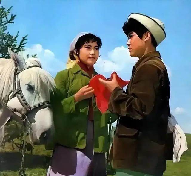 张国民：娶圈外妻子，婚后生一女，女儿也是演员