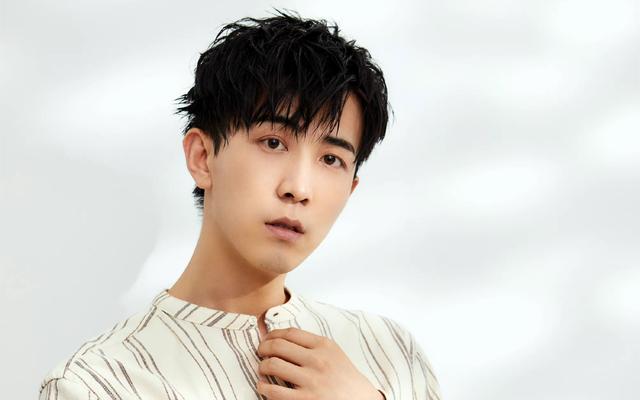 喜剧女王官宣男友！全网傻眼：双向奔赴的“病情”竟然这么上头