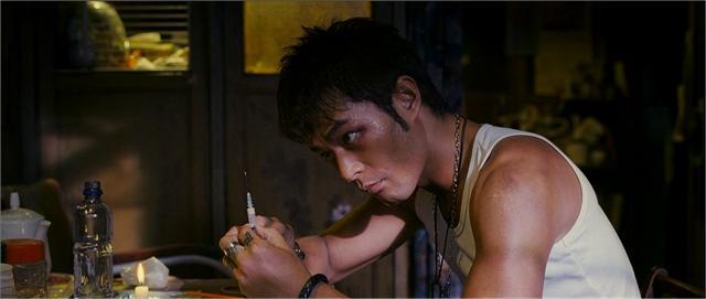 《门徒》原来拍了两个结局：港版“黑暗压抑”，内地版较为温情