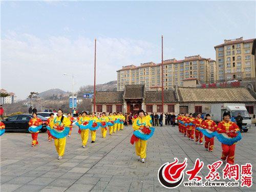 威海四社区居民自编节目演绎“美丽的日子”