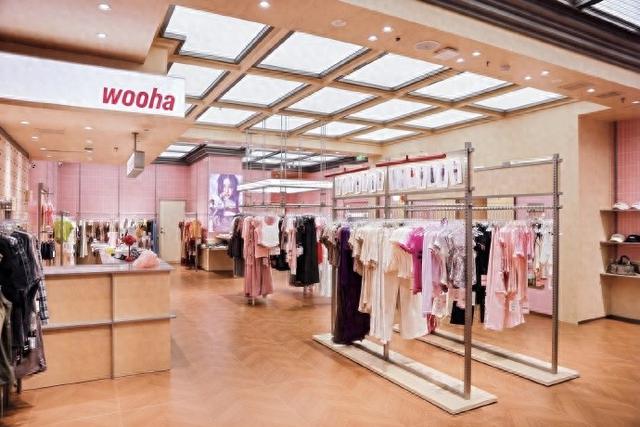 网红“彭王者”的女装品牌一年狂开近20家店