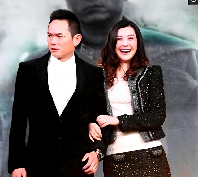 妻子佟欣离世14年后，那个说永不再娶的果靖霖，履行承诺了吗？