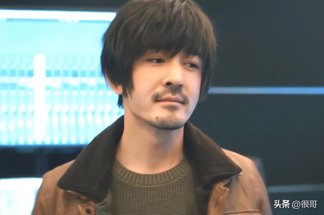 《摇滚狂花》中前狂花乐队成员都有谁？认出了姚晨，没认出代乐乐