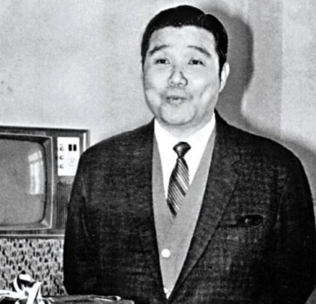 跛豪:香港四大毒枭之一,贩毒30吨出狱25天去世,留下一句口头禅