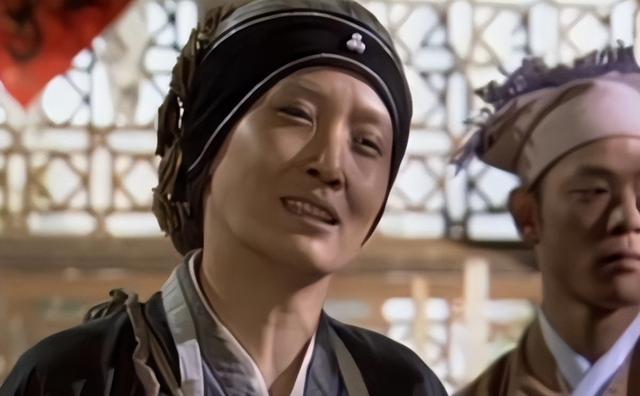 8版金花婆婆变脸黛绮丝，有人颜值惊艳，有人惨不忍睹