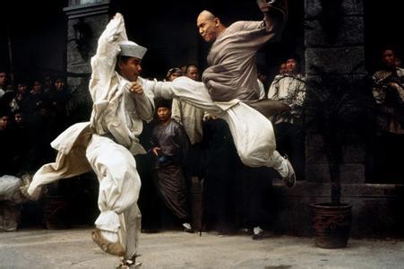 黄飞鸿战无不胜的主题曲，吃瓜群众听了都忍不住想为国家做贡献