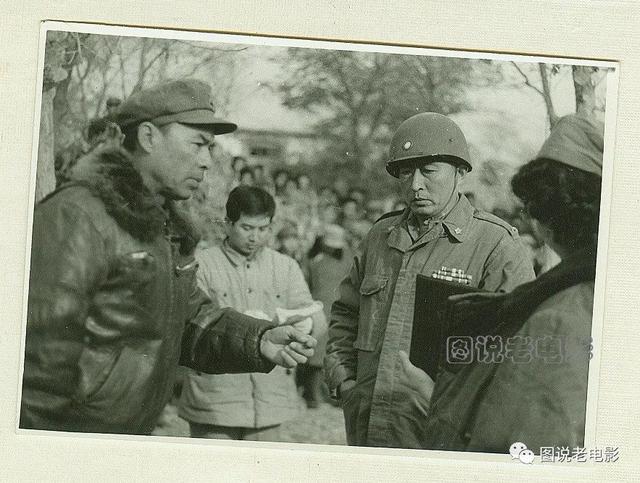 他是八一厂饰演美国人专业户，却是位传奇一生的革命军人、导演