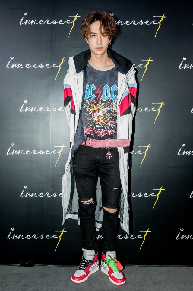 王一博又长大一岁,祝这位潮酷boy生日快乐