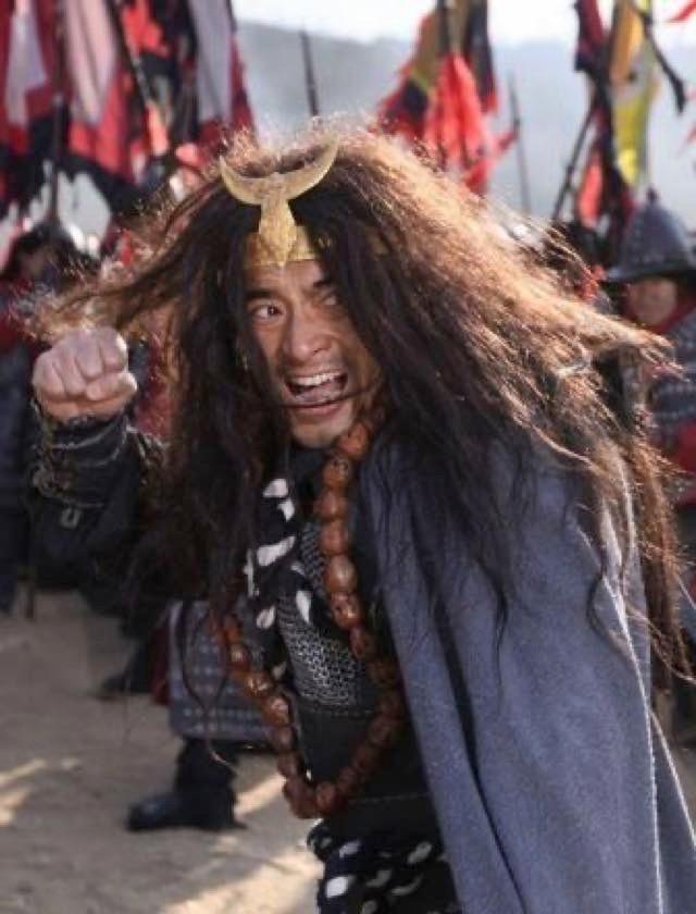 武松为何不跟一流高手单挑？你看看他斗杀西门庆的过程，就明白了