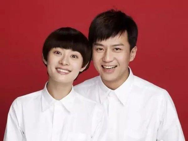 有种“不一样”叫吴京的结婚证，画风就是这么霸气！明星结婚照大盘点