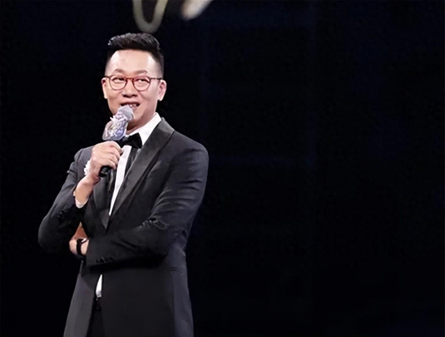 主持人林海：当红时从央视跳槽，两任妻子都是同行，如今生活幸福