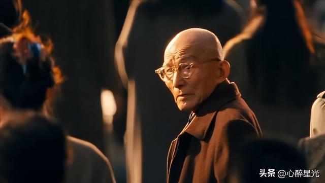 “股市是我的提款机”炒股26年“股神奶奶”预言A股万点不是梦