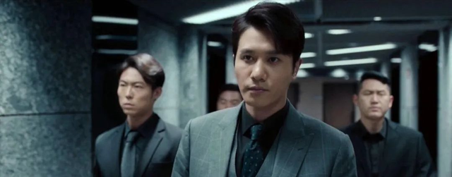 《阳光之下》7.2分大结局，他俩没攻上顶流太可惜