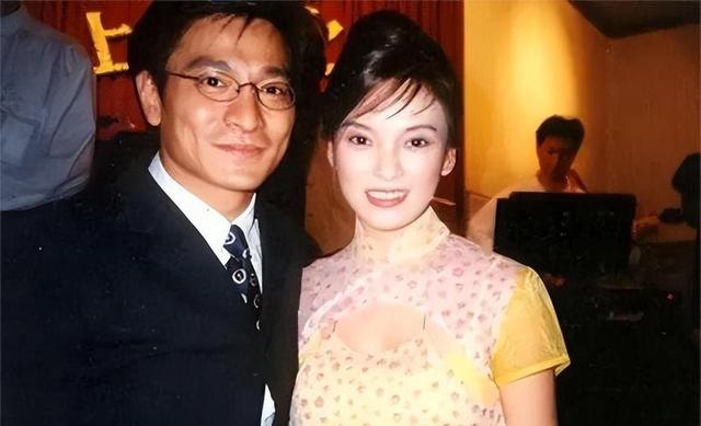 魔鬼身材彭丹，被称三级片“波神”，却转型为国际经济研究院院长