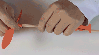 用皮筋做个飞机就能飞几百米啊