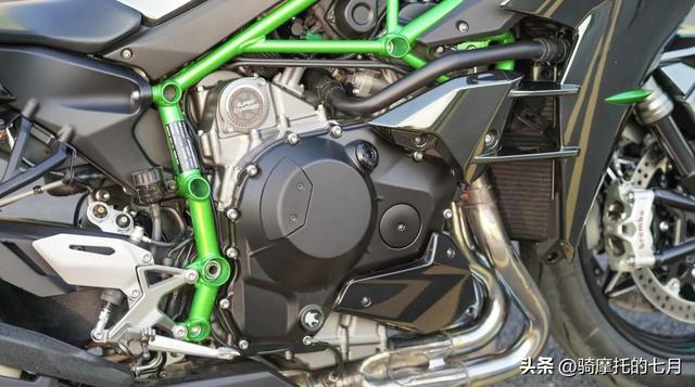 这台川崎H2C，又是多少人的梦中情车呢？