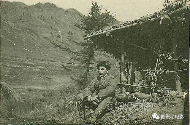 他是八一厂饰演美国人专业户，却是位传奇一生的革命军人、导演