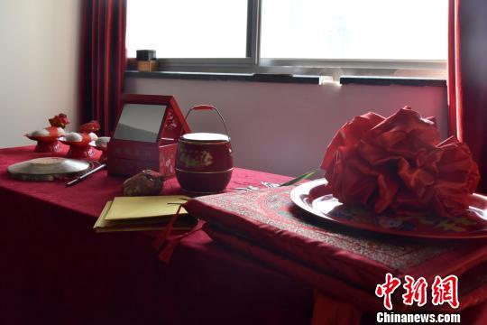 福州喜娘凌燕：文化跟上时代 传承才不断层