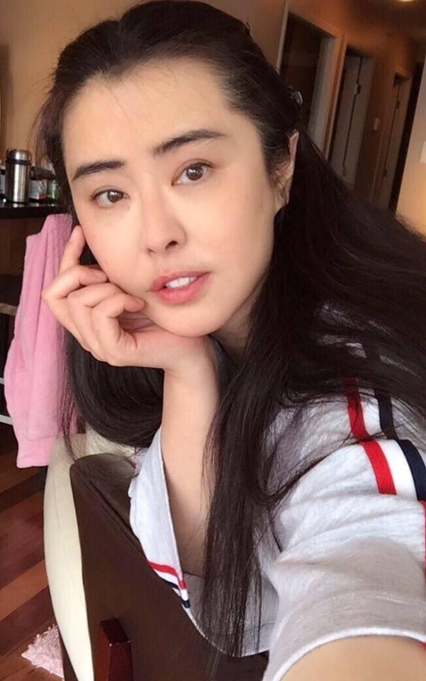 王祖贤正面照曝光一代女神现状如何 王祖贤林建岳情史回顾