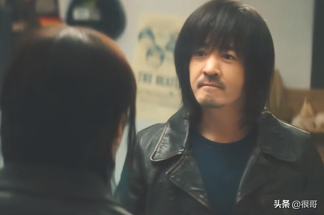 《摇滚狂花》中前狂花乐队成员都有谁？认出了姚晨，没认出代乐乐