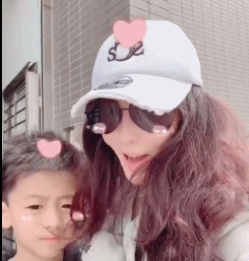 谢霆锋张柏芝9岁小儿子近照：笑容似老爸，留着谢霆锋同款刘海