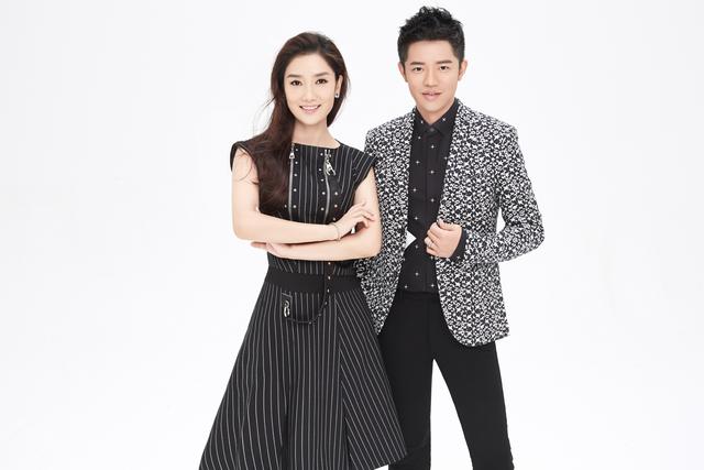 以为是夫妻实则只是搭档，如此默契难怪大众会有错觉