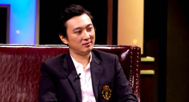 揭露真实的王思聪，舔狗的生活很接地气，喝酒爱划拳，喜欢凑热闹