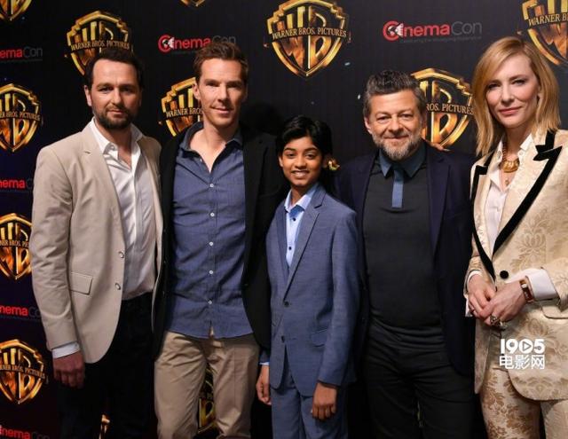 太养眼！本尼和凯特·布兰切特合作新片《毛克利》