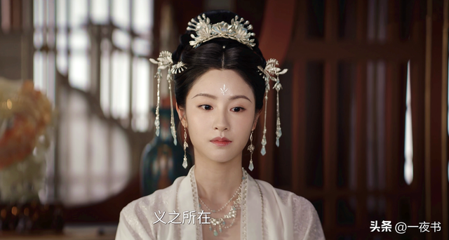 《大奉打更人》看懂许七安得一剑一龙一神，才知，他为何放弃皇位