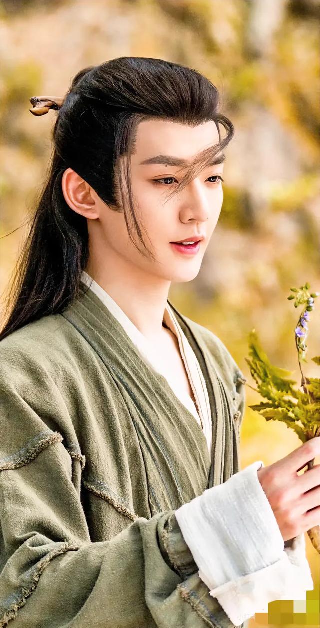 邓为叶十七来袭！帅到让你屏息！ • 理由：直接突出邓为的帅气