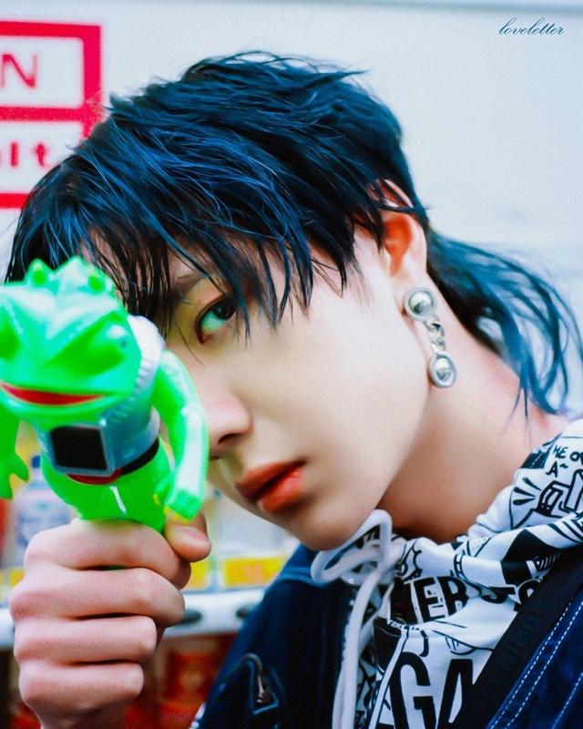 王一博又长大一岁,祝这位潮酷boy生日快乐