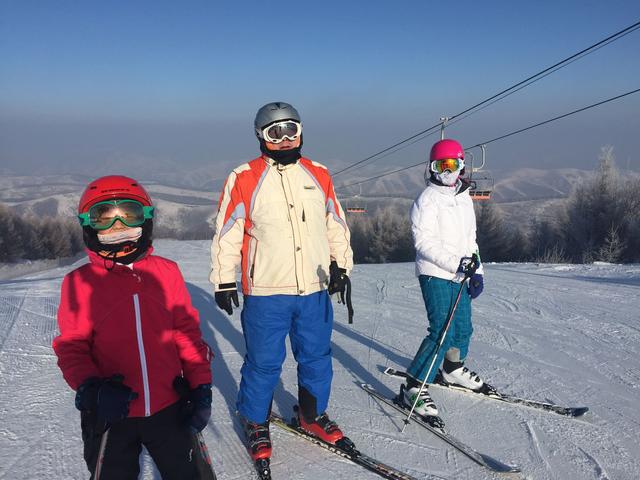 冬奥志愿者张颜：三次报名终入选，和“双奥”父母备战赛场服务