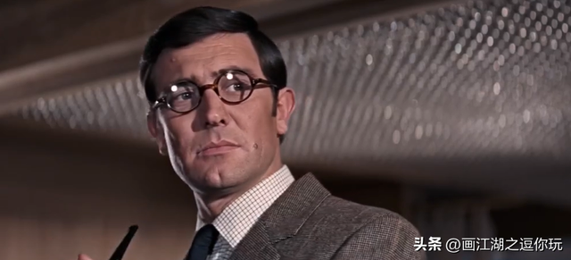 《007 之女王密使》：邦德的谢幕之旅