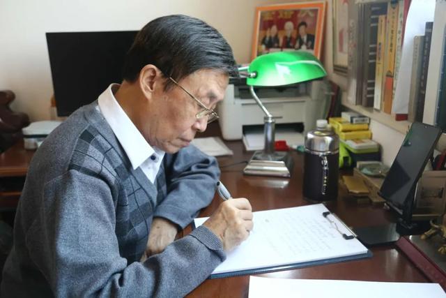 八旬田连元谢绝各种商演活动,就为这一件事