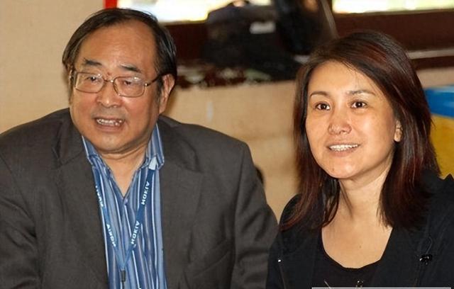 演员王茜：嫁大23岁导演徐庆东，丈夫劳累病逝，她的选择让人泪目