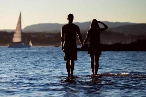 趣味相投、一见如故，容易互相吸引的星座组合，注定恩爱一生