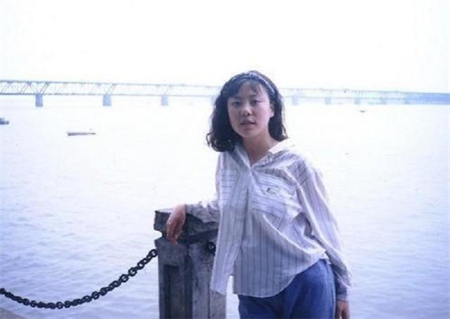 1989年,北大姐姐坠崖身亡,6年后清华妹妹中毒瘫痪,怎么回事?