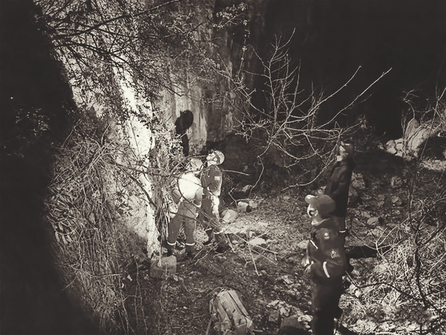 1989年,北大姐姐坠崖身亡,6年后清华妹妹中毒瘫痪,怎么回事?